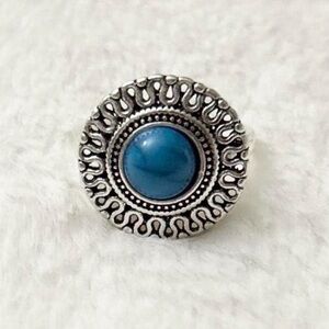 5/$15 🩷 MUST BUNDLE Silver-Tone Blue Stone Floral Button Ring
